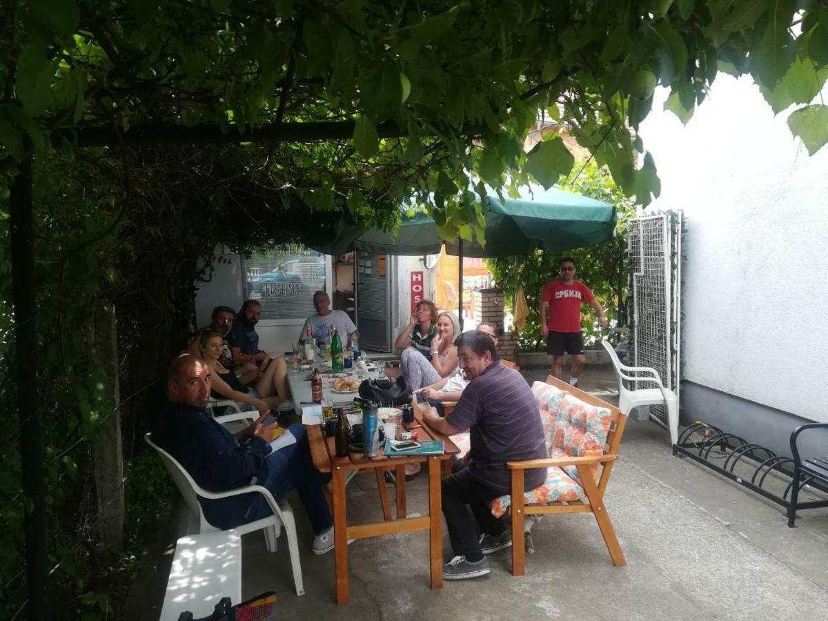 Hostel Trajan Donji Milanovac Exterior photo